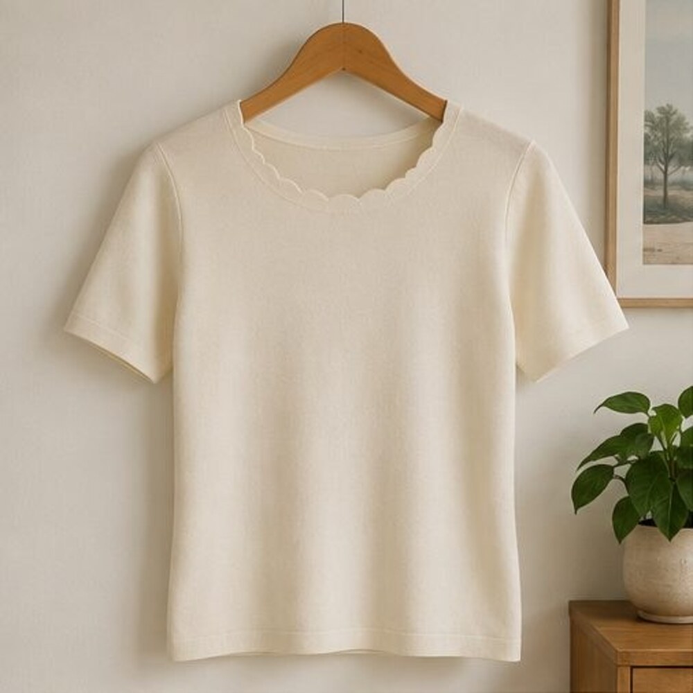 Ivory Scallop Neck Knit Top